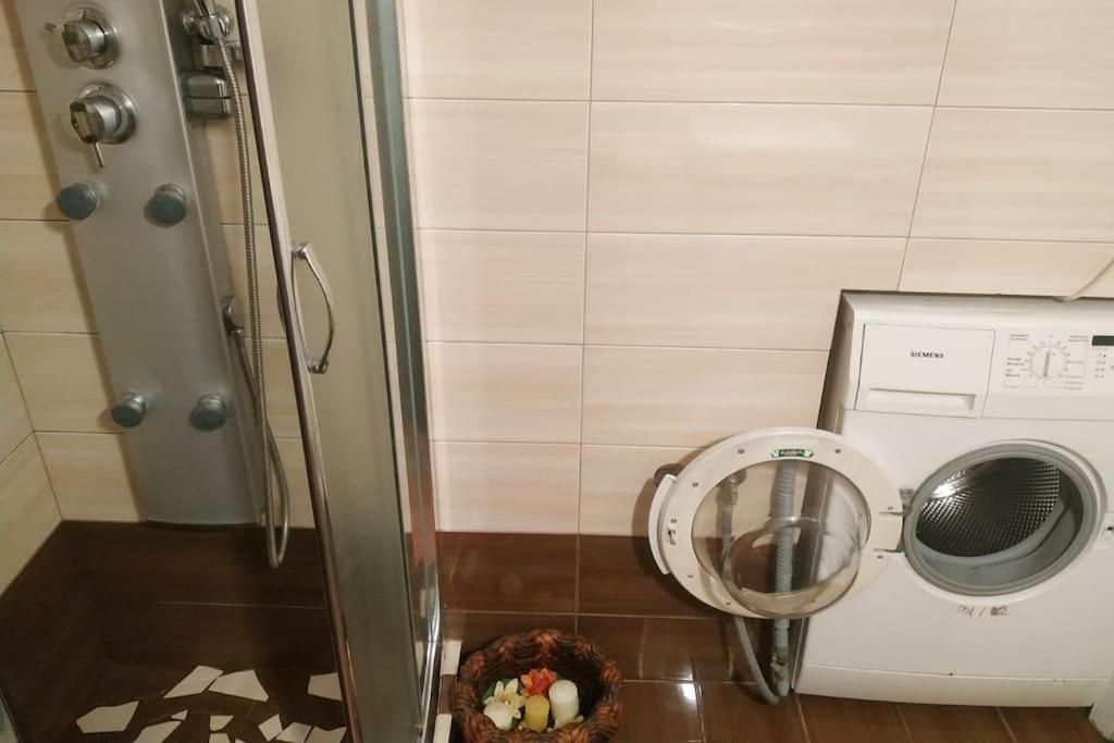 Άνετο Και Βολικό Διαμέρισμα Aten Exteriör bild